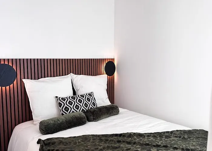 Recent Avec Terrasse Airbus Aeroport * كولومييه