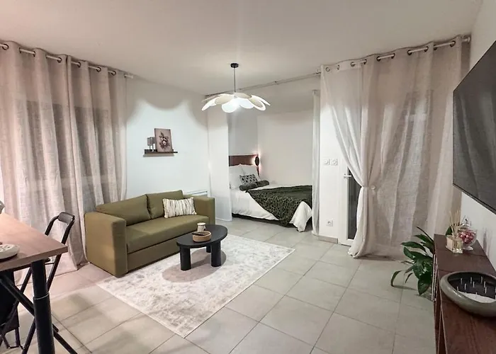 شقة Recent Avec Terrasse Airbus Aeroport