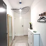 Appartamento Récent Avec Terrasse Airbus Aéroport