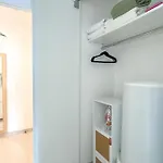 Récent Avec Terrasse Airbus Aéroport Appartamento *