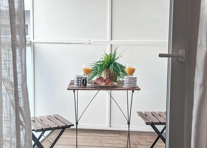 Recent Avec Terrasse Airbus Aeroport شقة كولومييه